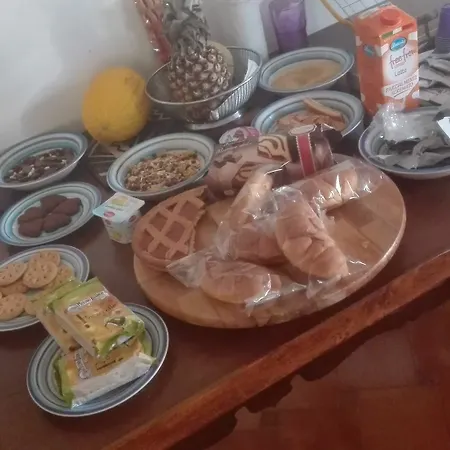 Отель La Perla Di Mari Монделло